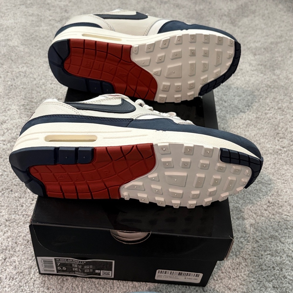 Nike Womens Air Max 1 White & Navy Casual Sneakers - Picture 8 of 16